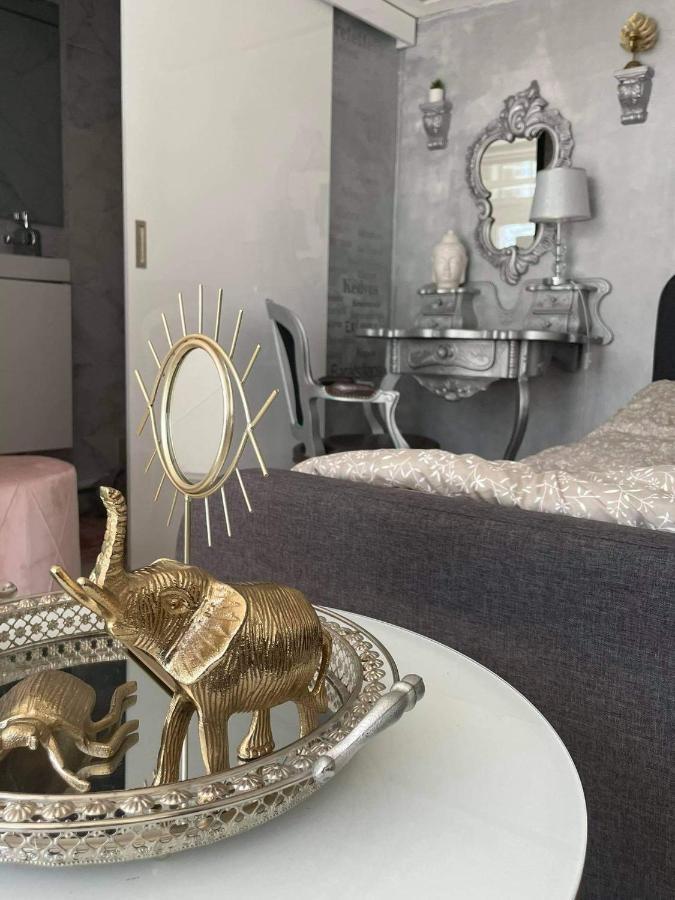 Little Brill Appartement Eger Buitenkant foto